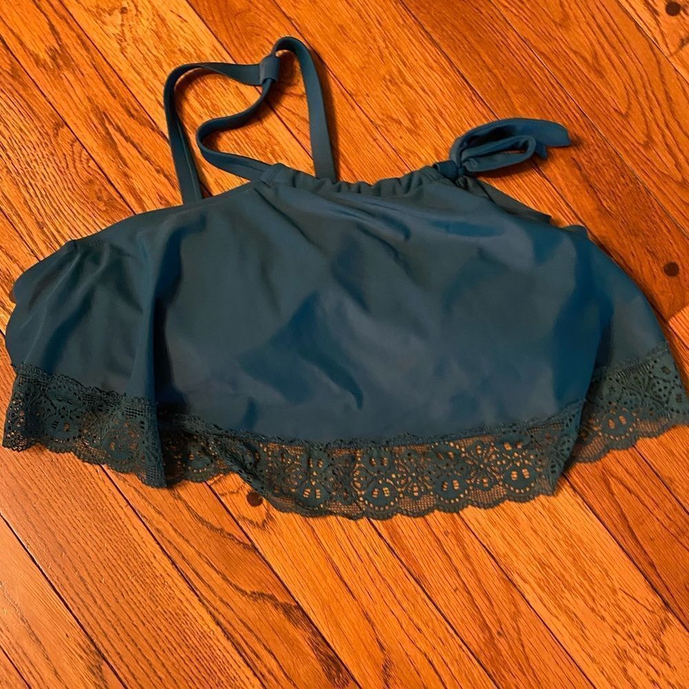 Xhilaration size 18W dark teal halter neck flounce bikini swim top‎